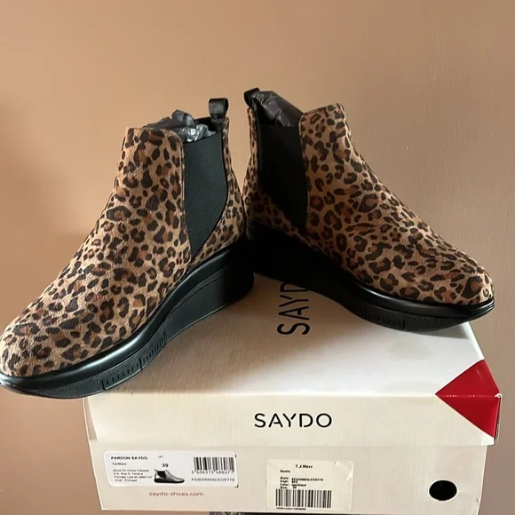 Saydo Leopard Wedge Booties - Picture 3 of 7